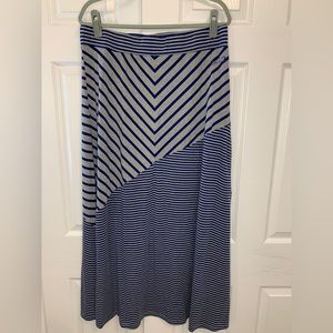Lane Bryant blue/grey stripped “Seven7”  Maxi Skirt w/side split size 14/16